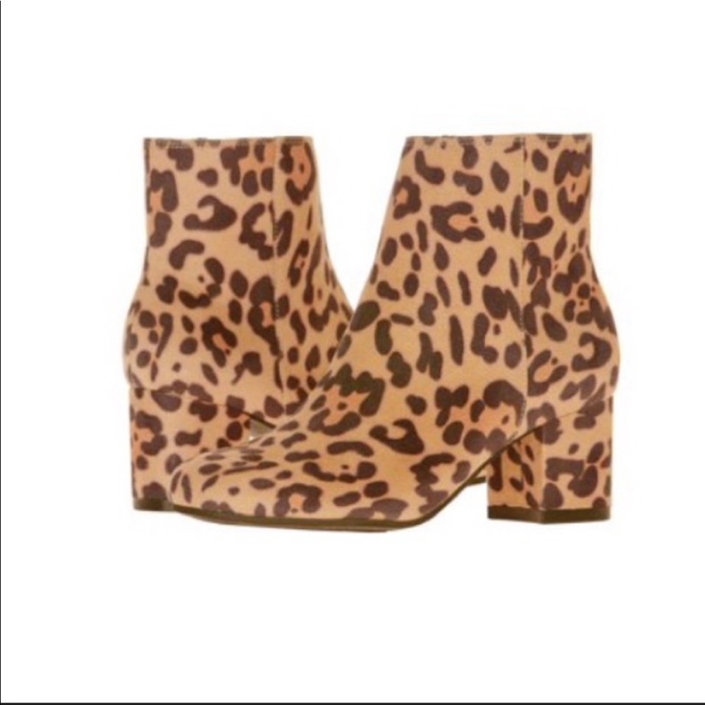 TIME AND TRU | leopard print ankle boots